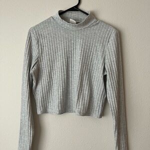 H&M Gray Ribbed Crop Blouse